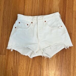 Levi’s 501 cutoff white shorts